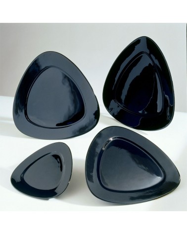 Black Triangle 7.5" Tri Plate